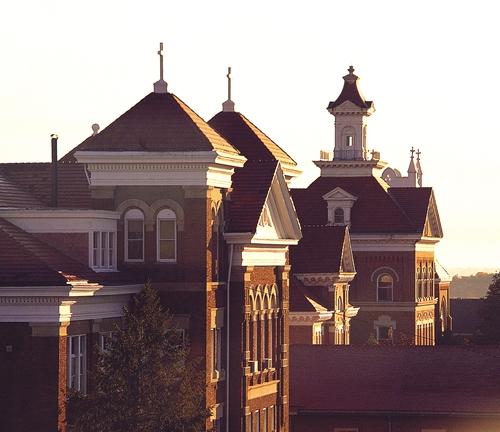 View of Sacred Heart Hall at  Siena Heights University (U.S. News & World Report)