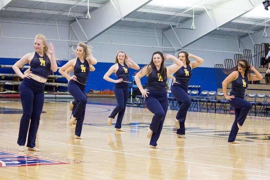 Siena Snapshots: Feb. 10 Dance Routine