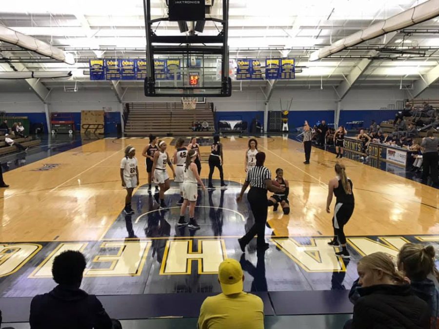 Siena Snapshots: Basketball Against Lourdes