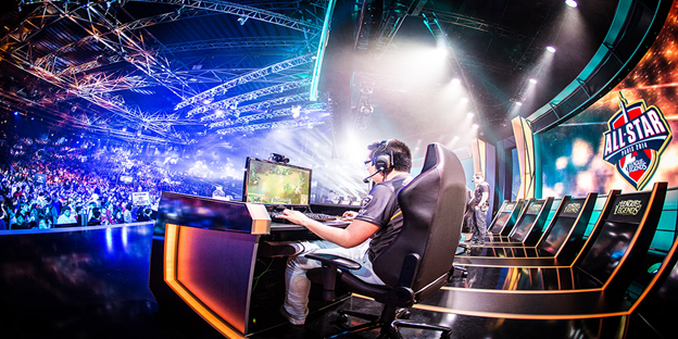 COLUMN: ESports and Pro Gamers: More To It Than Just Pressing Buttons